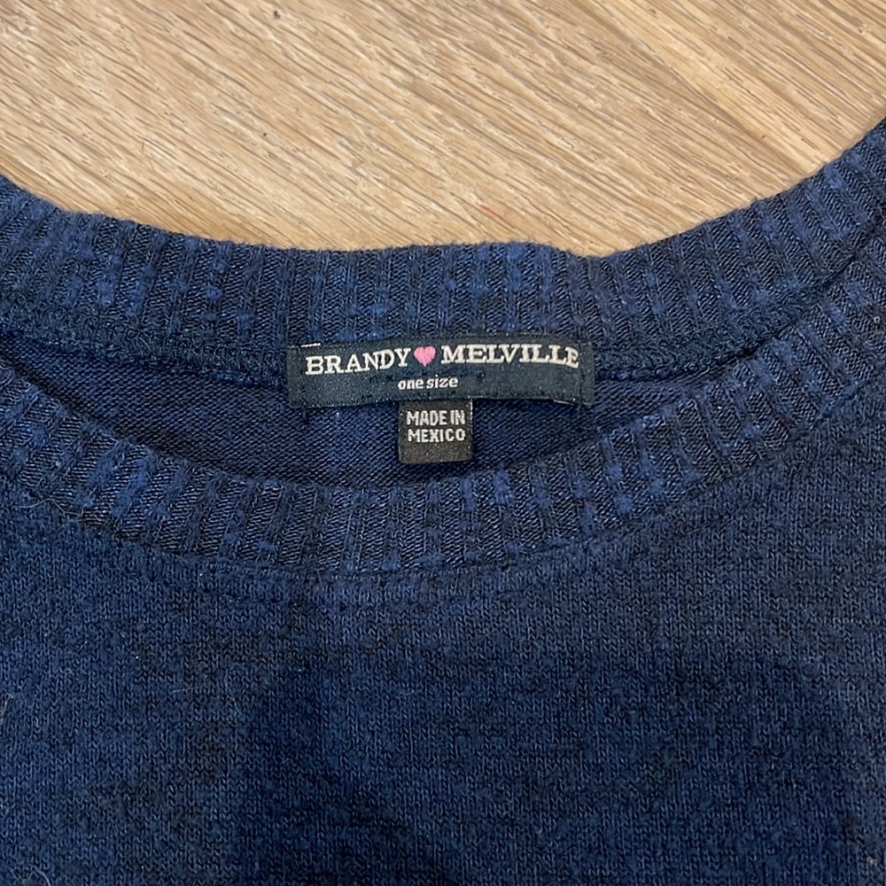 Brandy Melville blue crewneck long sleeve sweater. - Picture 2 of 4